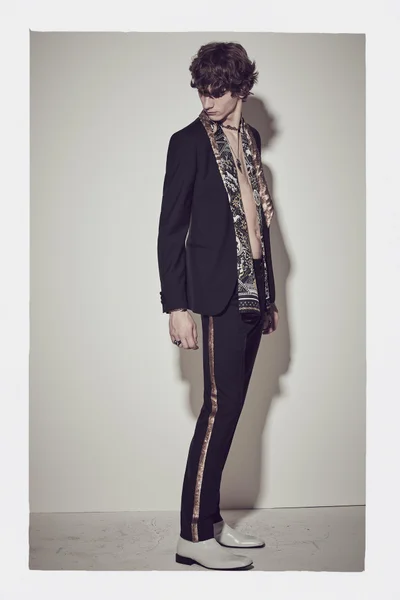 Look 32